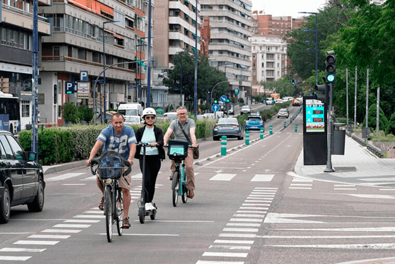Totem-multimedia-conteo-de-bicicletas
