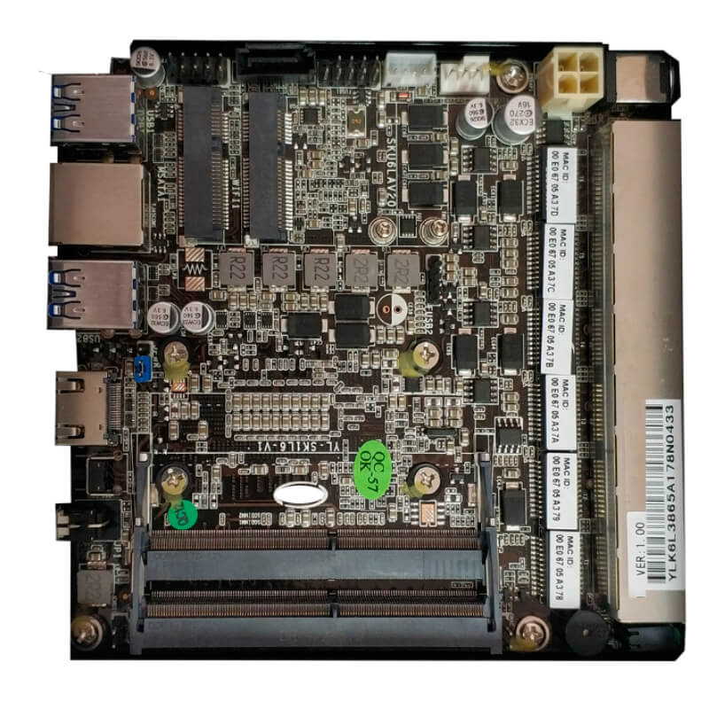 eNX-i5-7200u-6L-Interior
